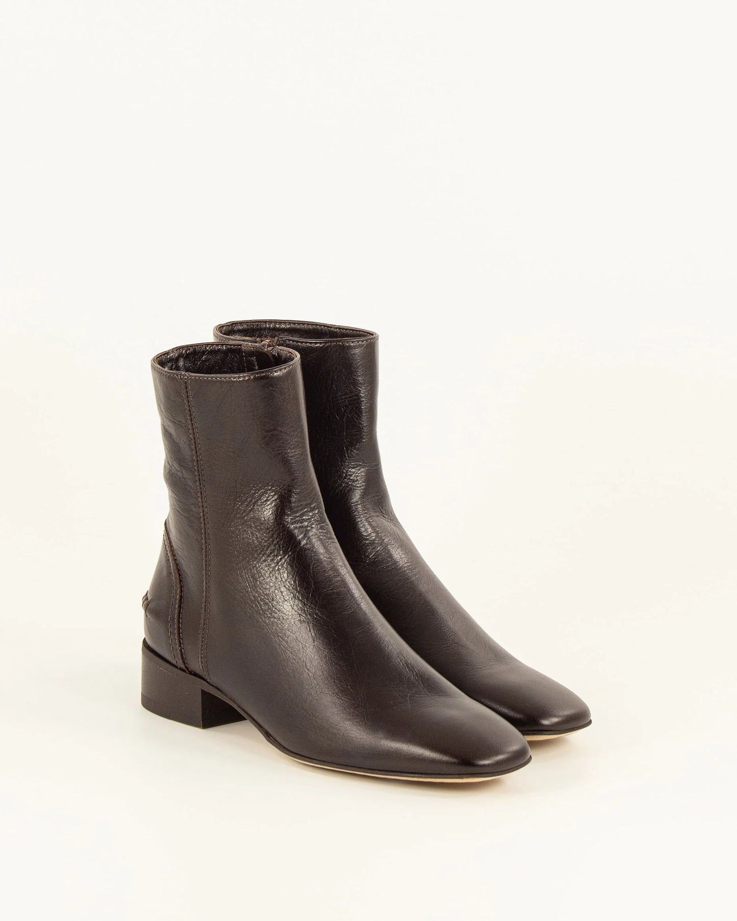 ST LEONARDS BOOTS