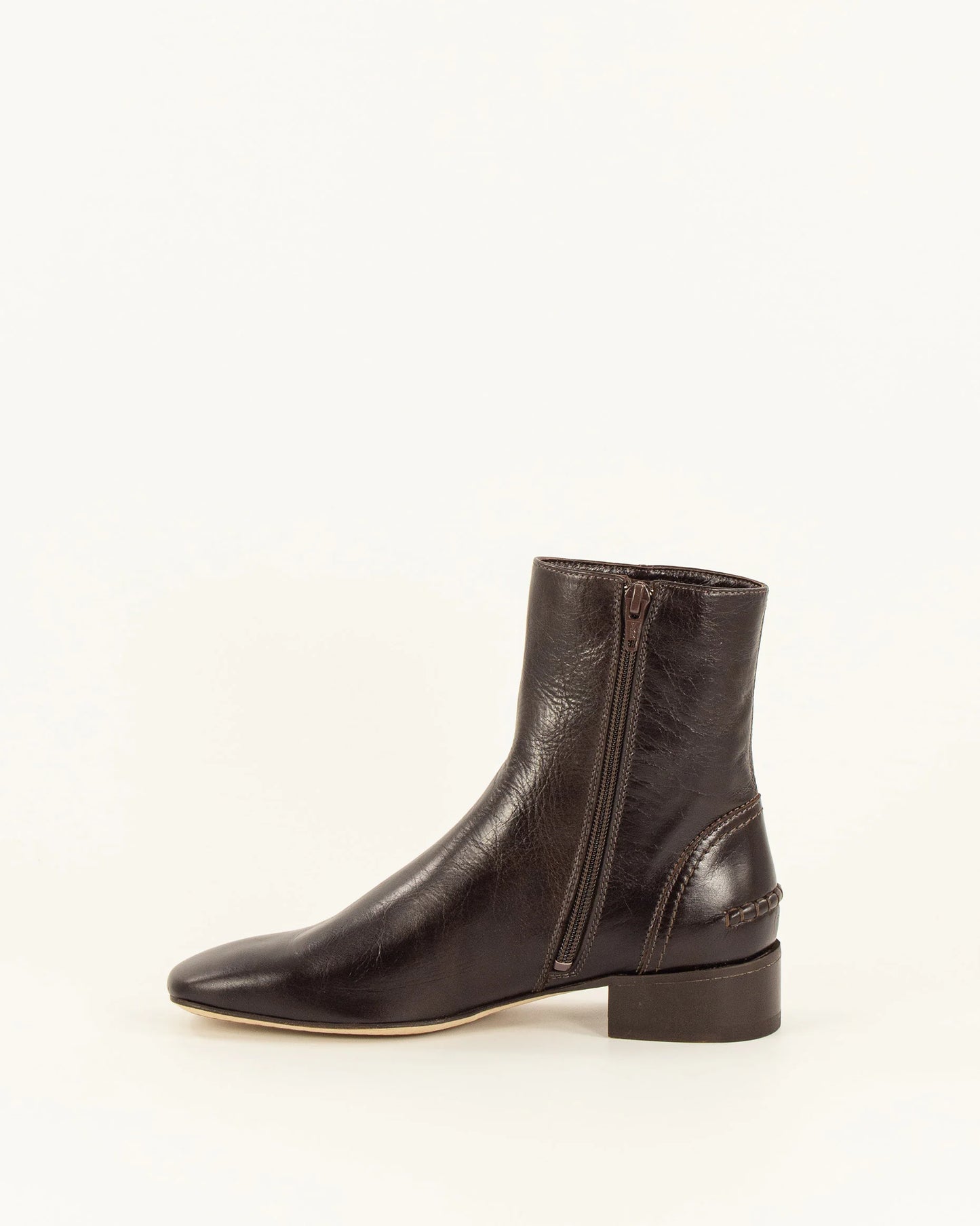 ST LEONARDS BOOTS
