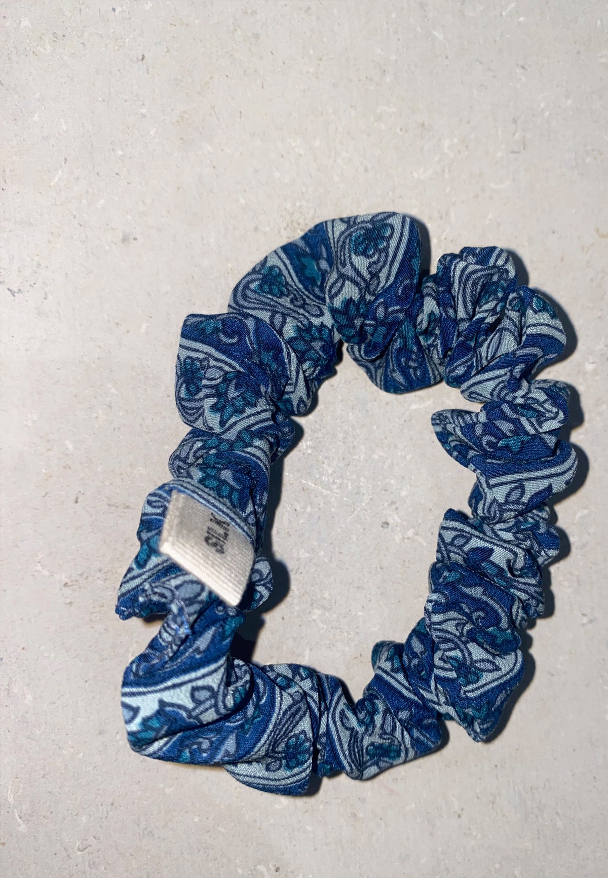 GIA SILK SCRUNCHIE - Moeon