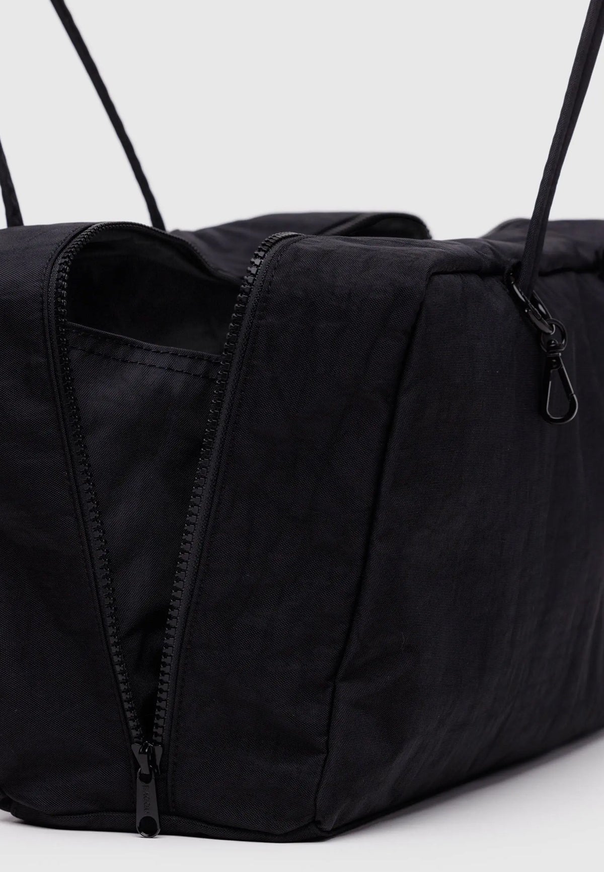 MEDIUM NYLON BOWLER BAG BLACK - Moeon