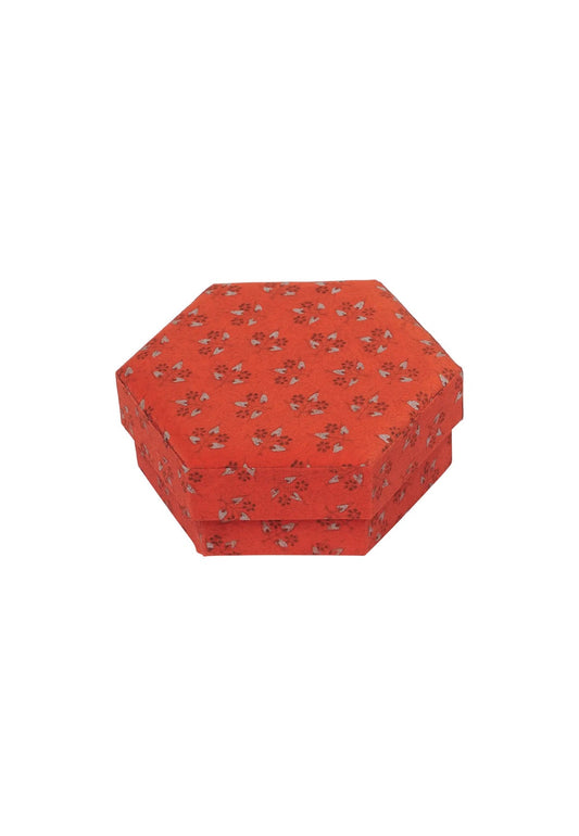 SUSAN HEXAGON SILK BOX - Moeon