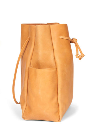 LEATHER TOTE BAG THIN STRAPS CAMEL - Moeon